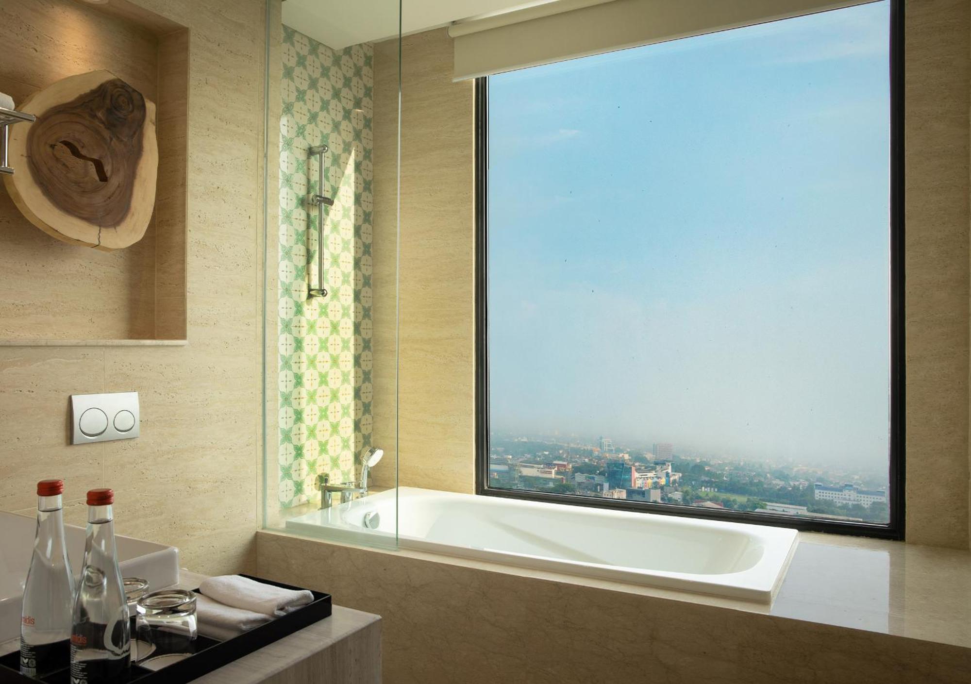 Trembesi Hotel Serpong Εξωτερικό φωτογραφία